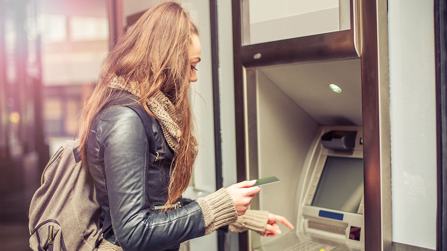 How to Manage Your First Paycheck