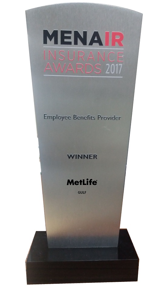 Metlife Gulf Wins The Best Employee Benefits Provider Award At The Mena Insurance Review Mena Ir Awards Gala